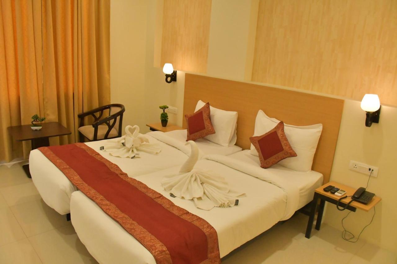 Hotel Yatharth Inn Varanasi Ngoại thất bức ảnh