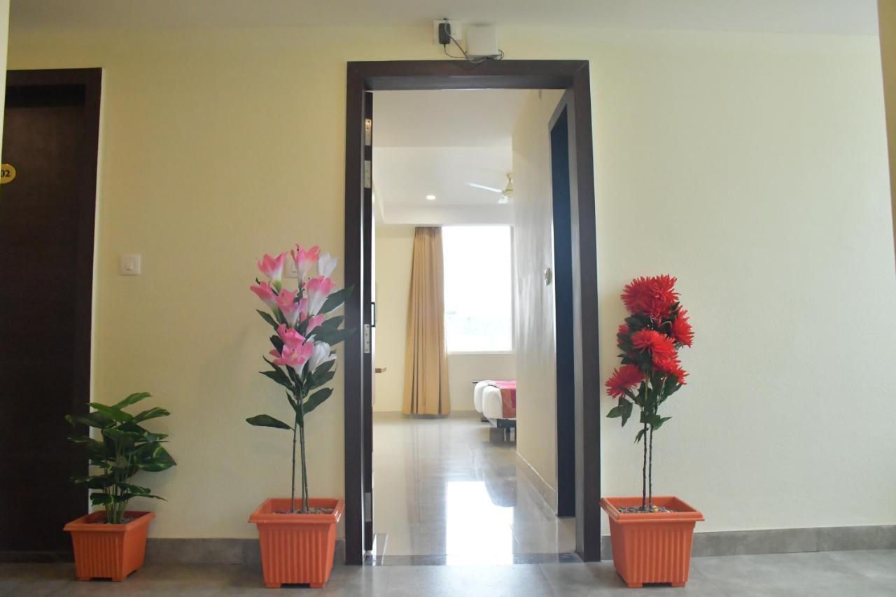 Hotel Yatharth Inn Varanasi Ngoại thất bức ảnh
