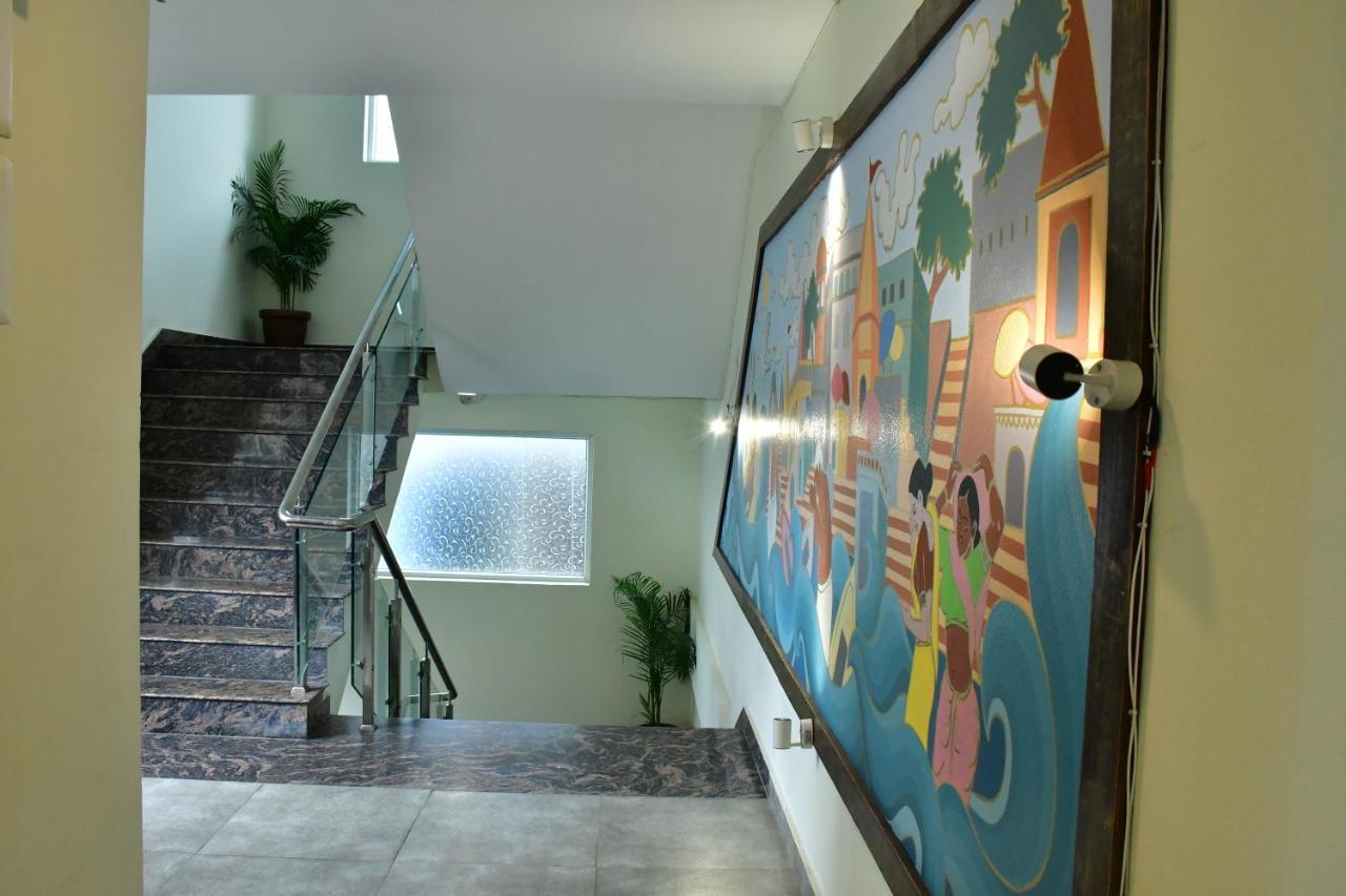 Hotel Yatharth Inn Varanasi Ngoại thất bức ảnh