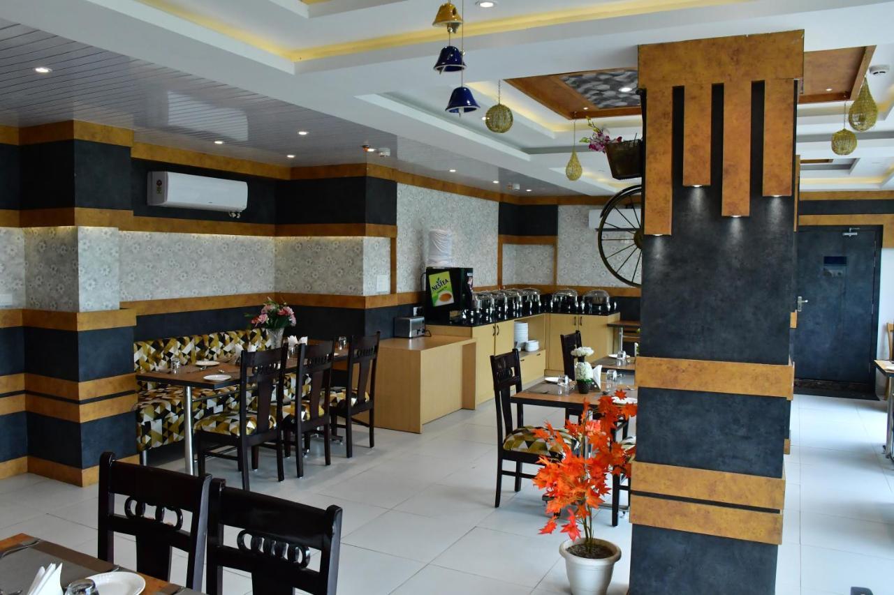 Hotel Yatharth Inn Varanasi Ngoại thất bức ảnh