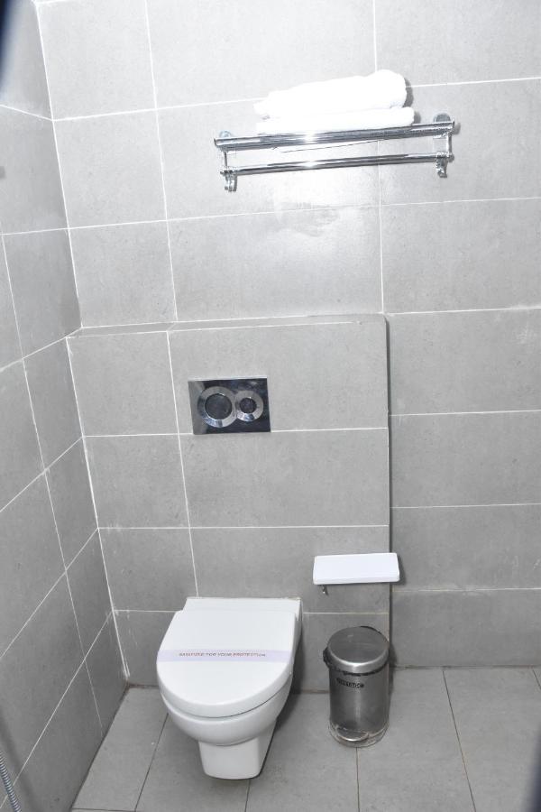 Hotel Yatharth Inn Varanasi Ngoại thất bức ảnh